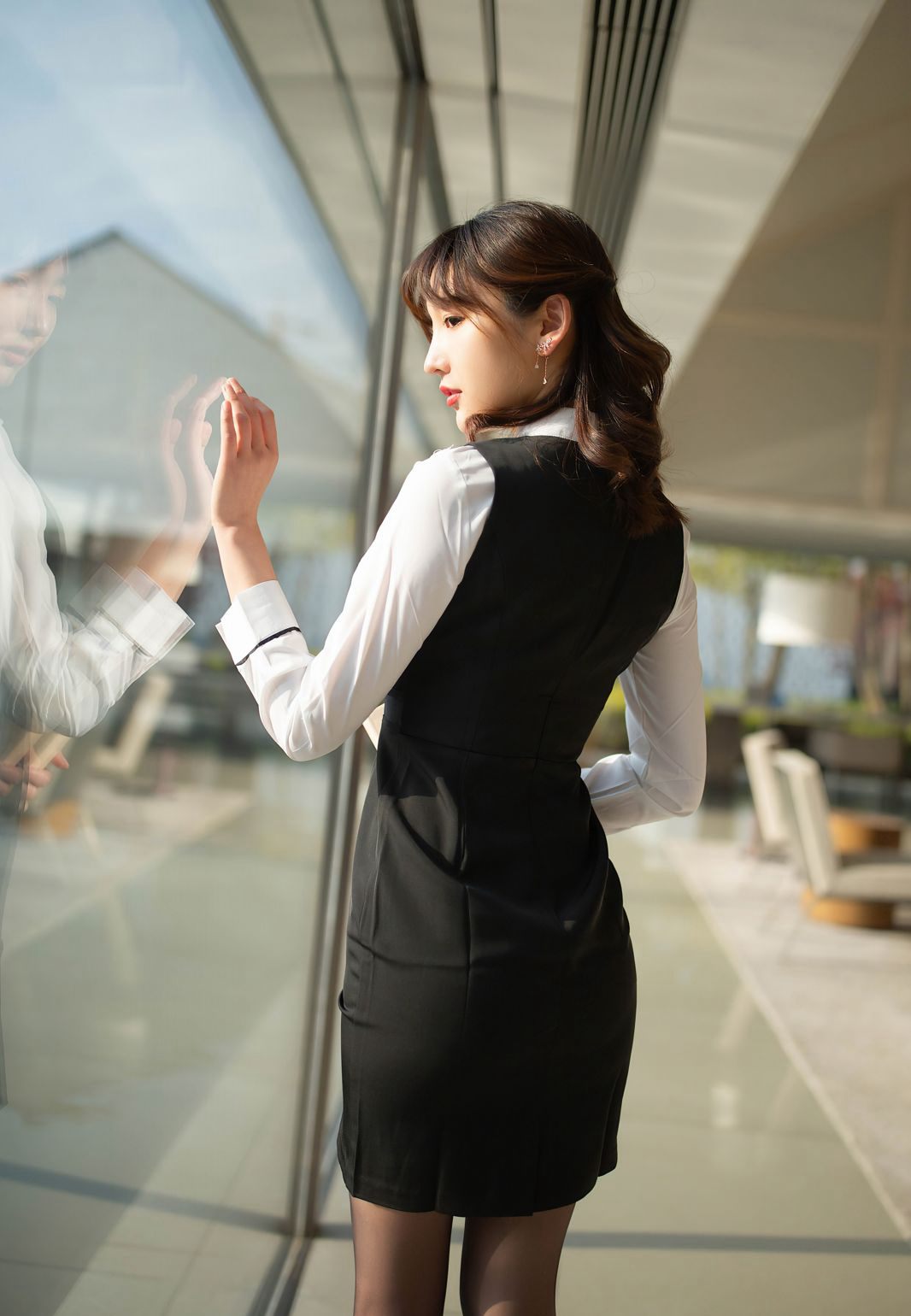 陆萱萱制服秘书黑丝袜高跟性感美腿玉足极品情趣人体