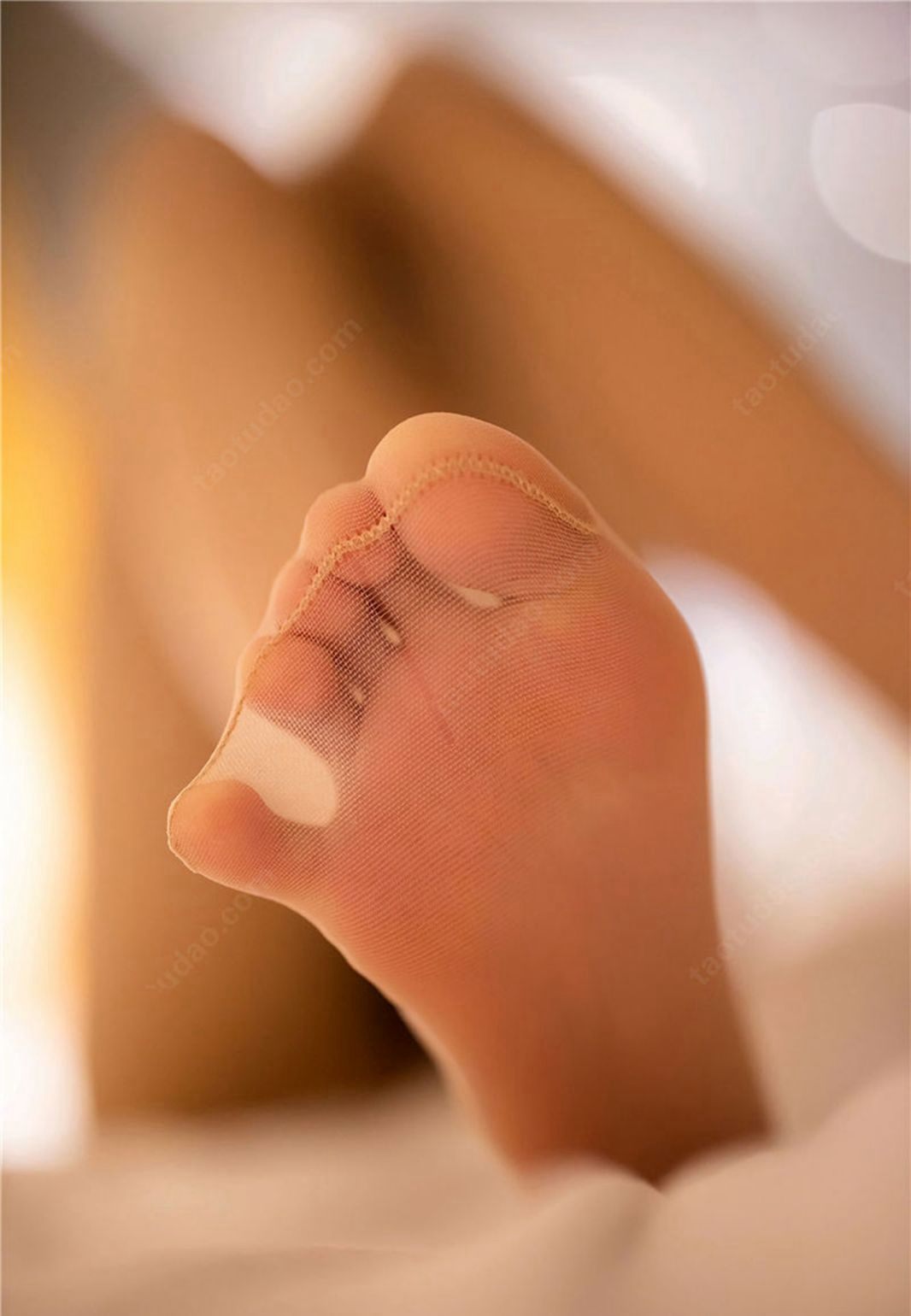 程程程性感大屁股翘臀长腿肉丝袜紧身裙丁字裤玉足高清图