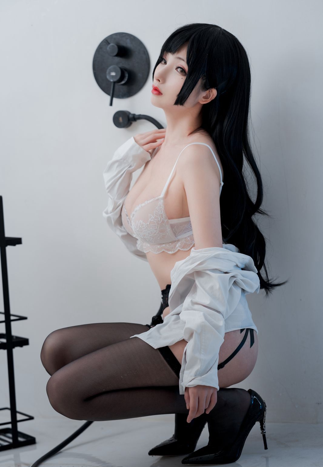 凉凉子cosplay福利黑丝袜美臀吊带情趣	大尺度cos