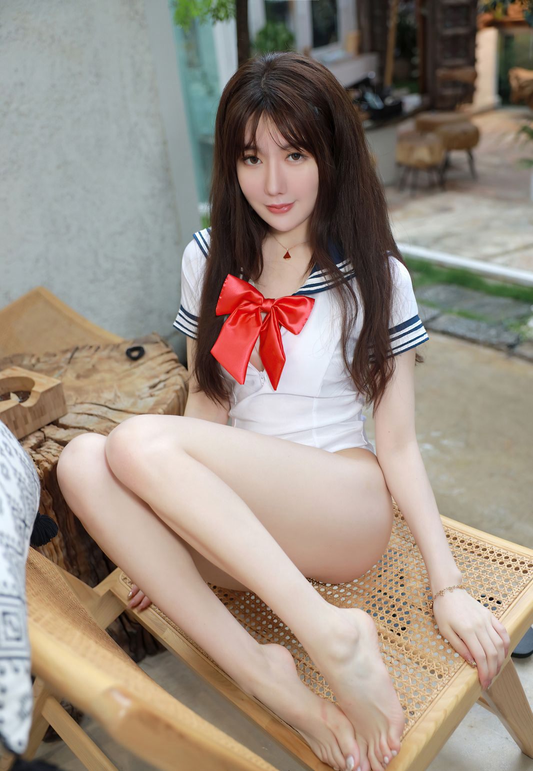 薛琪琪sandy性感连体衣丁字裤海军服性感翘臀光腿玉足