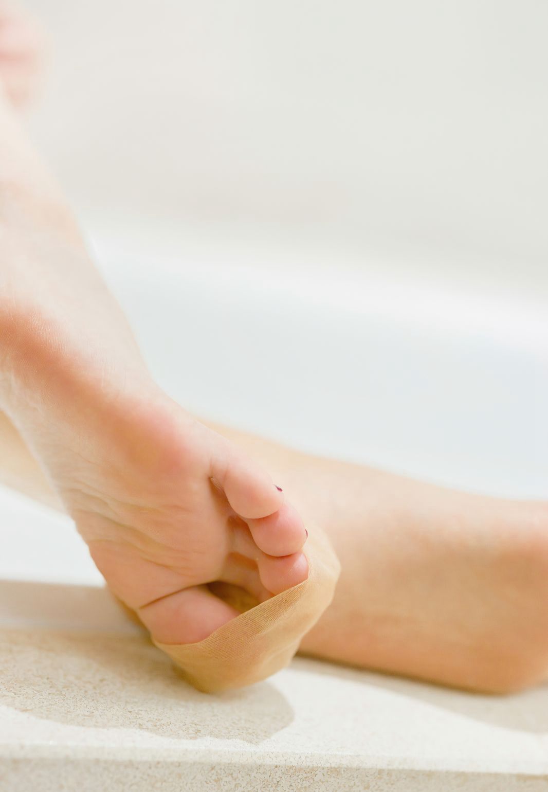 爱蜜社嫩模九月生2020湿身诱惑肉色丝袜极品玉足高清图