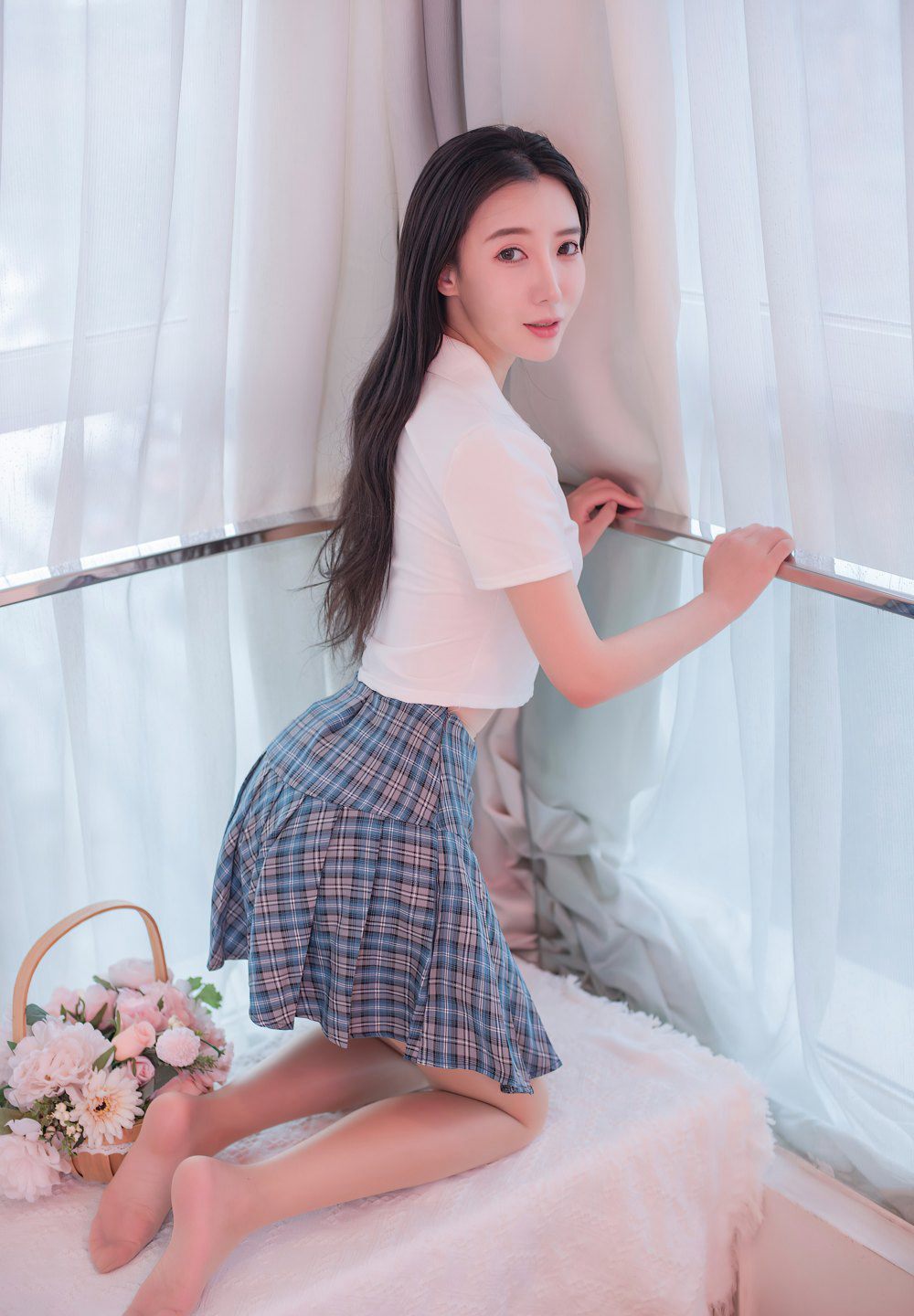 陈梦babe臀控后交极品JK短裙肉丝袜无内白嫩翘臀图片