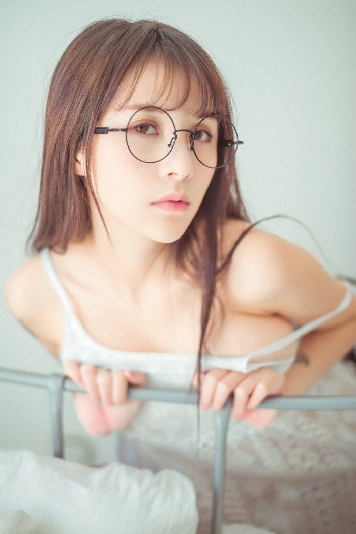 美女模特楠楠性感丁字裤