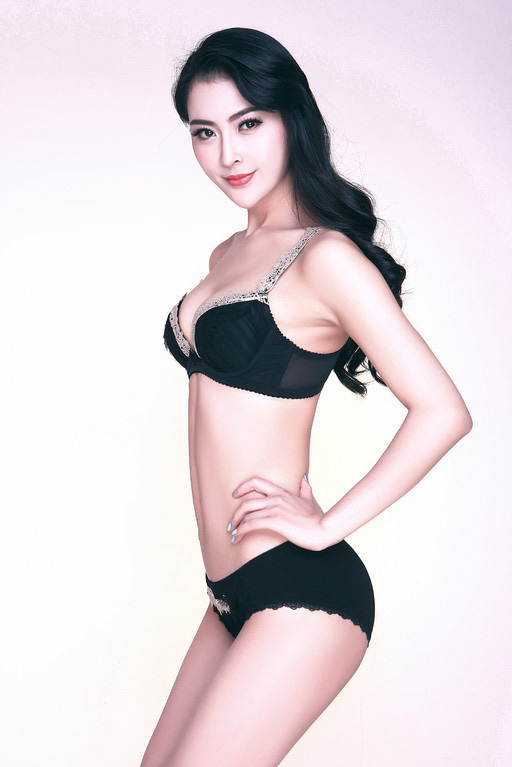 欲望女神苏可儿闺房私拍尺度惊人