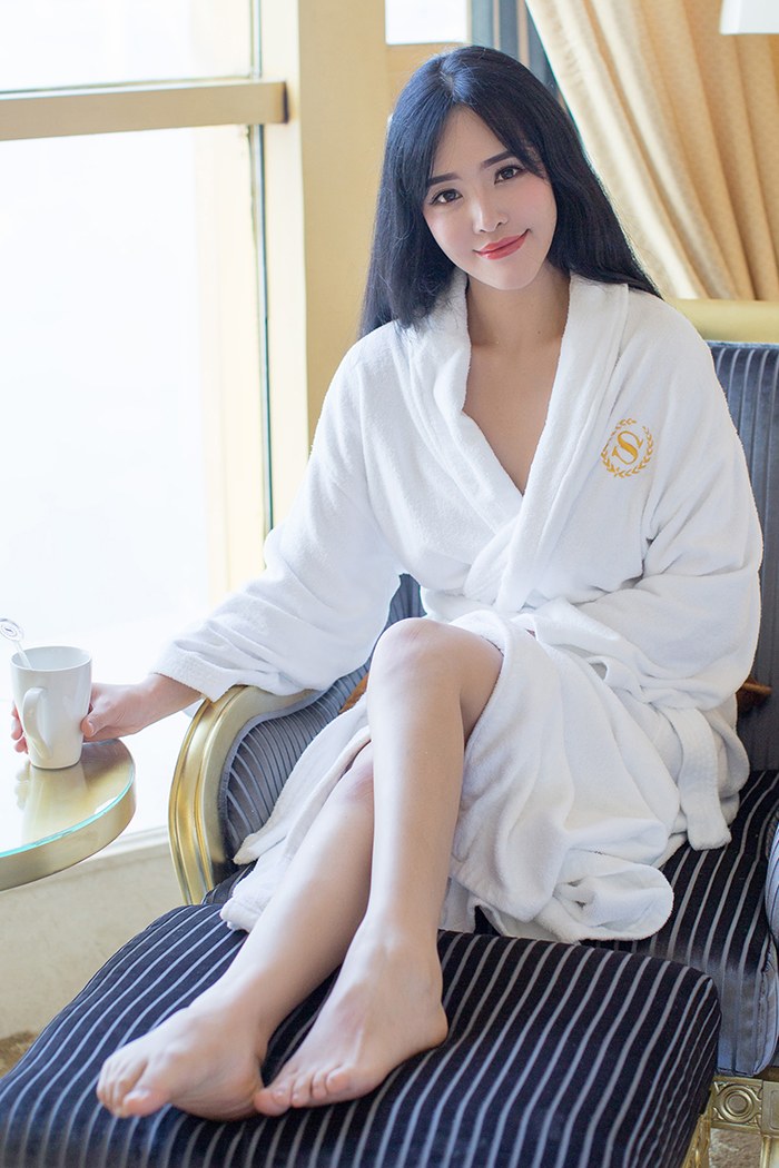 极品美女纯小希乳此之诱人