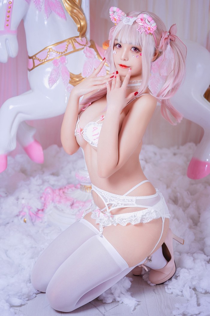 情趣萌妹蜜汁猫裘丝滑巨乳美腿勾魂