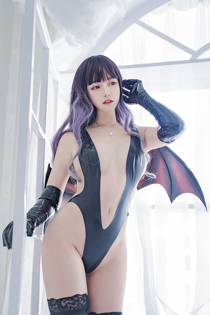 嗜血小恶魔米线线三点胶衣尺度大胆