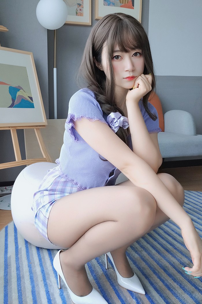 邻家小妹白银八一奶味酥胸灰丝勾魂