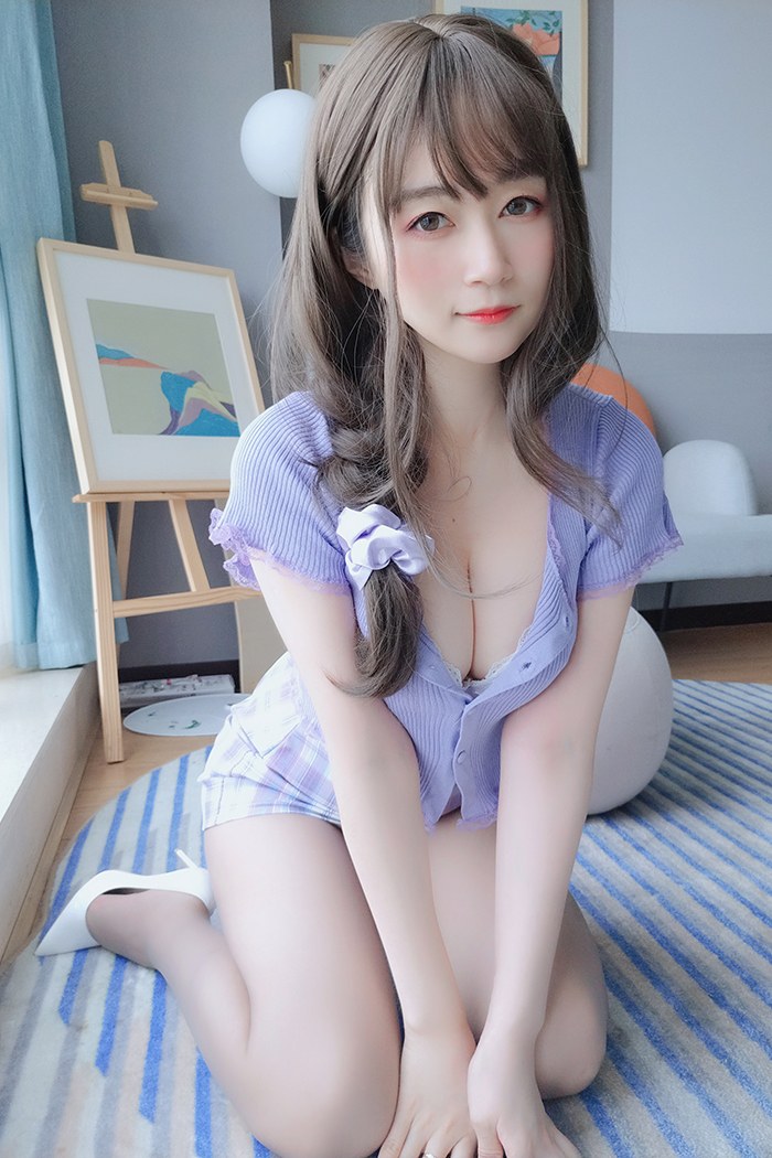 邻家小妹白银八一奶味酥胸灰丝勾魂