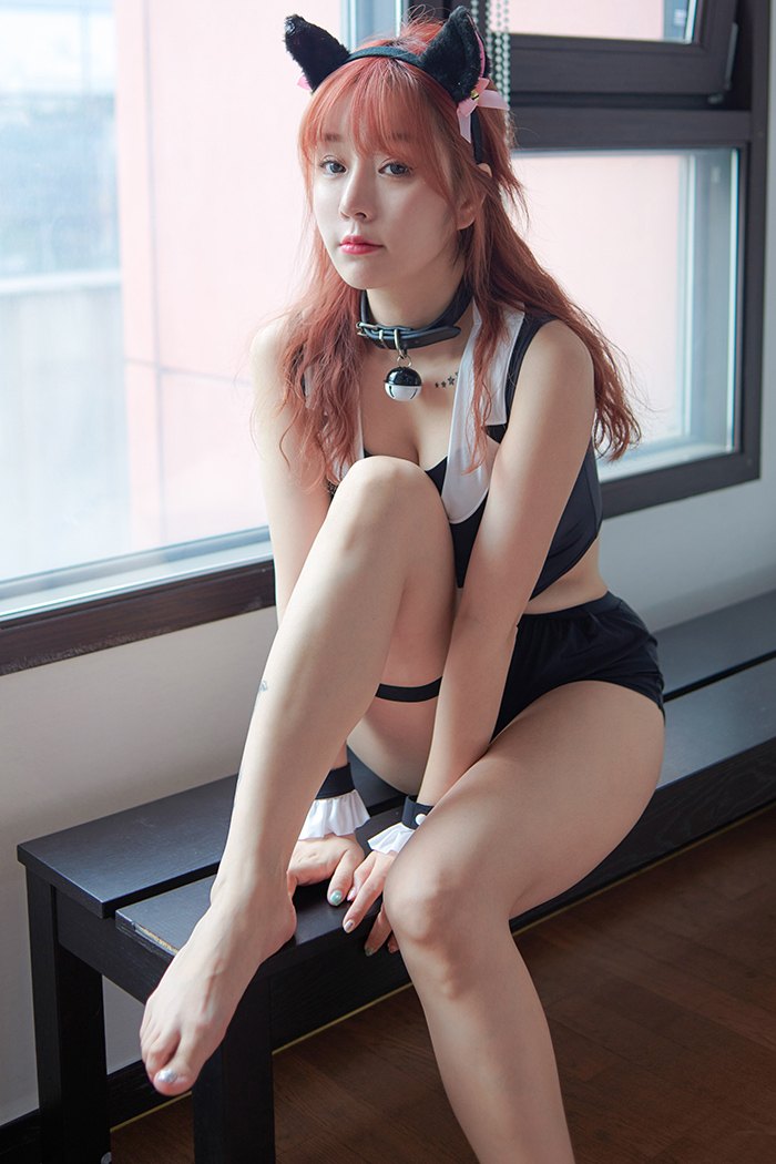 百变少女王雨纯白皙美乳疯狂裸露