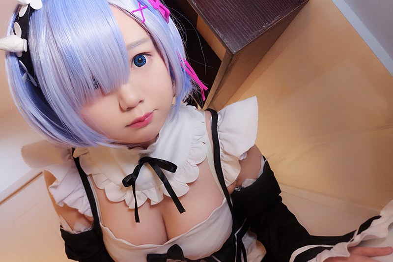 蕾姆女仆肉肉童颜巨乳大尺度暴露