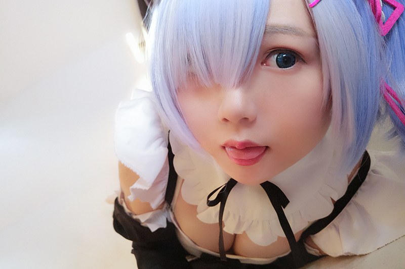 蕾姆女仆肉肉童颜巨乳大尺度暴露