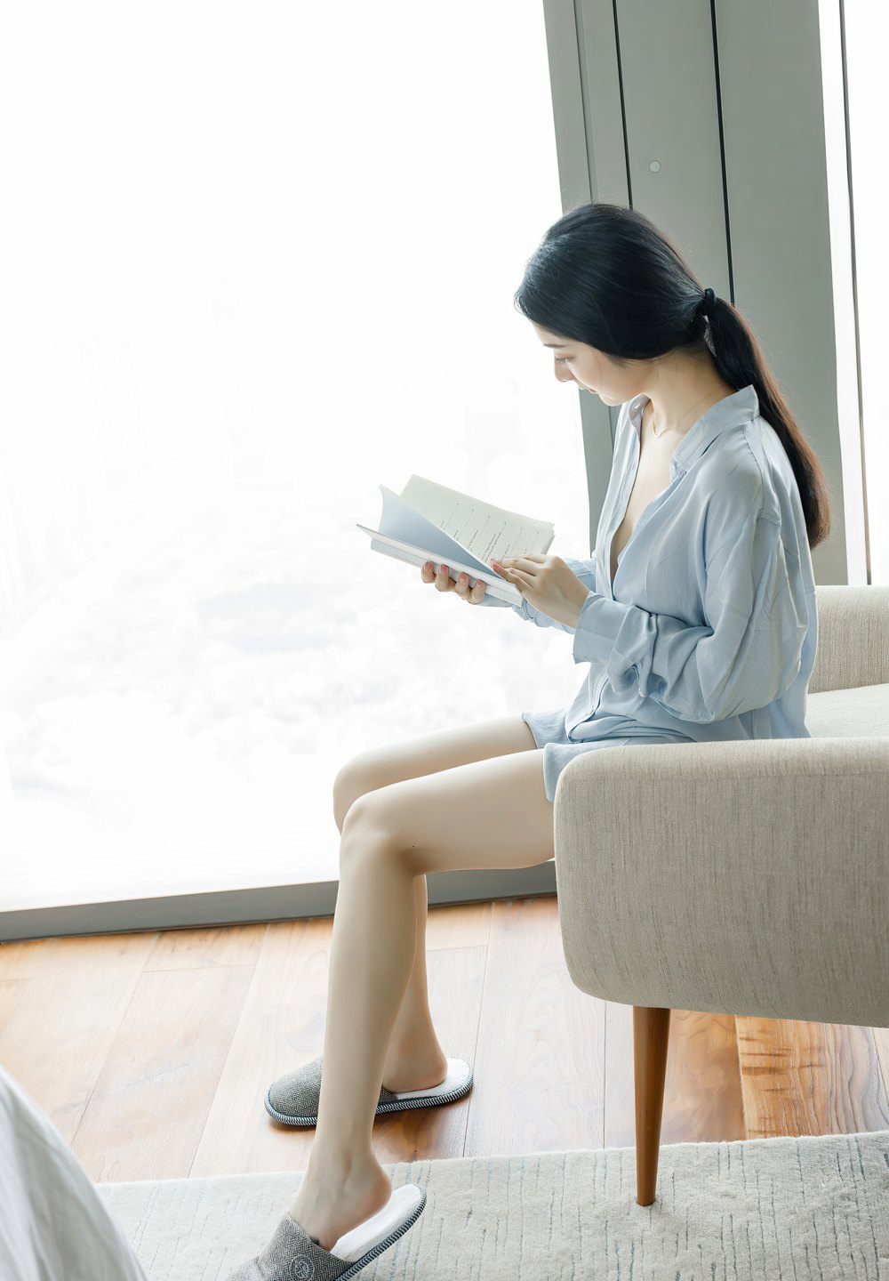 Angela小热巴居家美少妇性感小翘臀诱惑丁字裤臀控福利极品白嫩