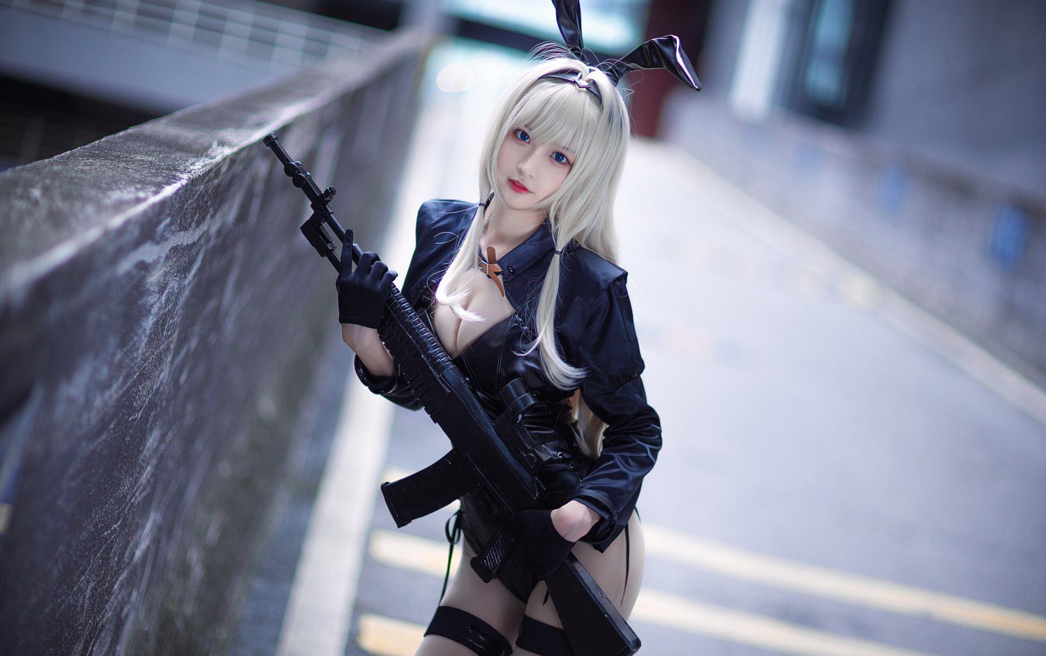 Cosplay美女南宫性感丝袜外拍大尺度写真