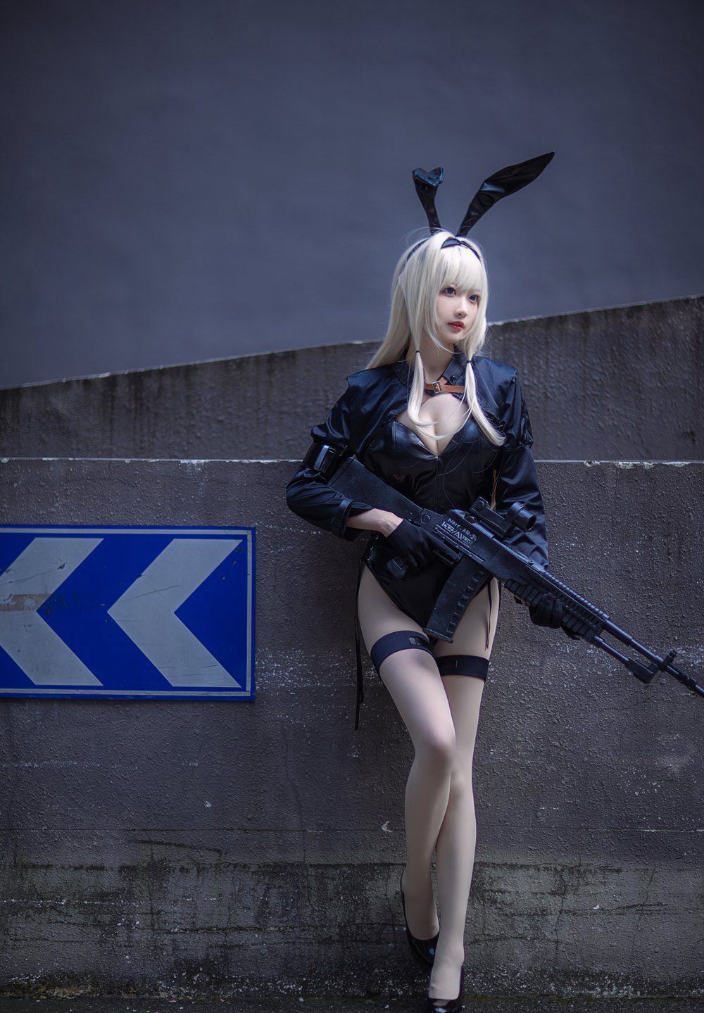 Cosplay美女南宫性感丝袜外拍大尺度写真