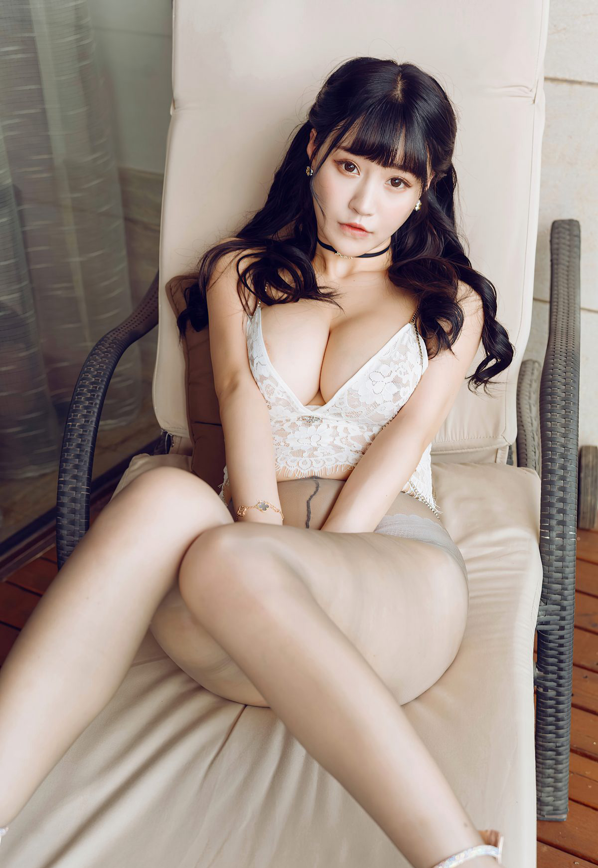 朱可儿Flower美妇风韵大胸浑圆硕大性感灰丝