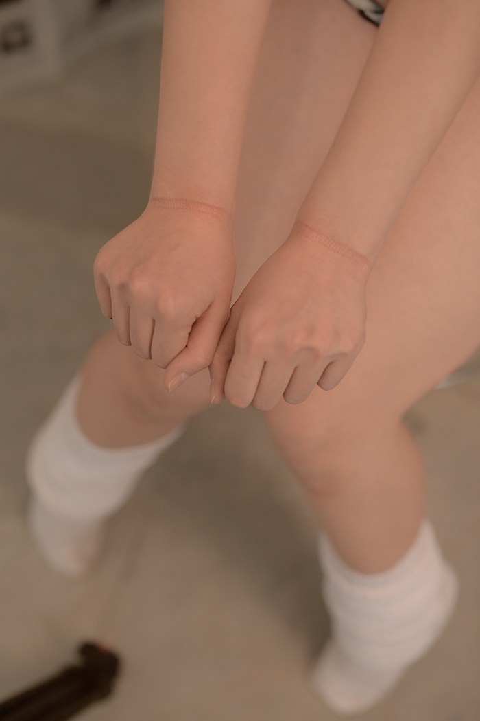 可爱萝莉肉肉酷爱束缚拍照随欲调教