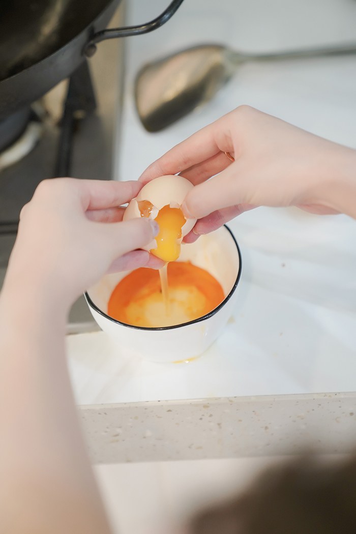 极品厨娘糯美子丝滑巨乳飘香四溢