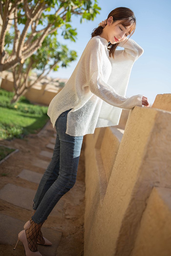 唯美女神陆萱萱黑丝网袜尽态极妍