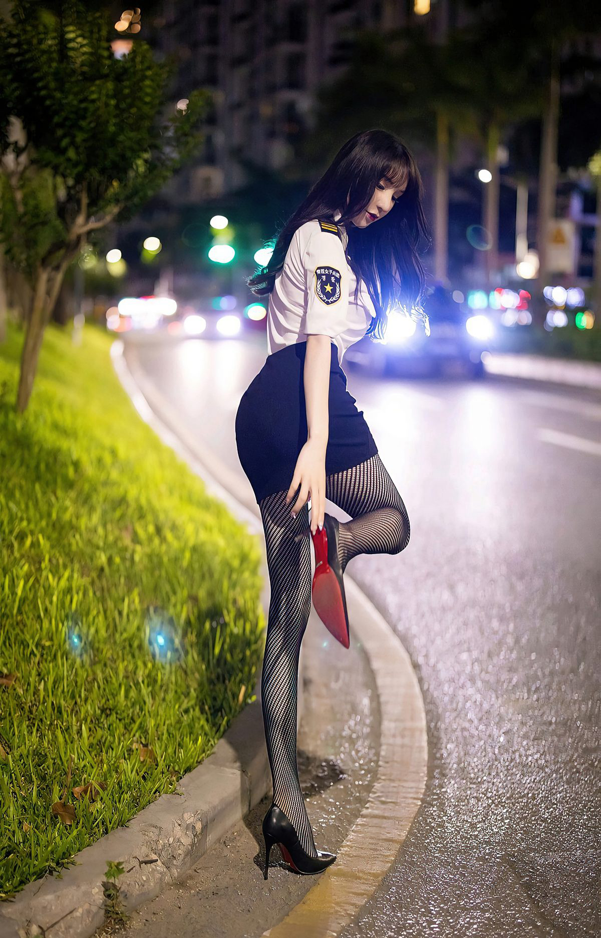 周于希Sandy性感秘书下班诱惑黑丝高跟翘臀2021最新图集