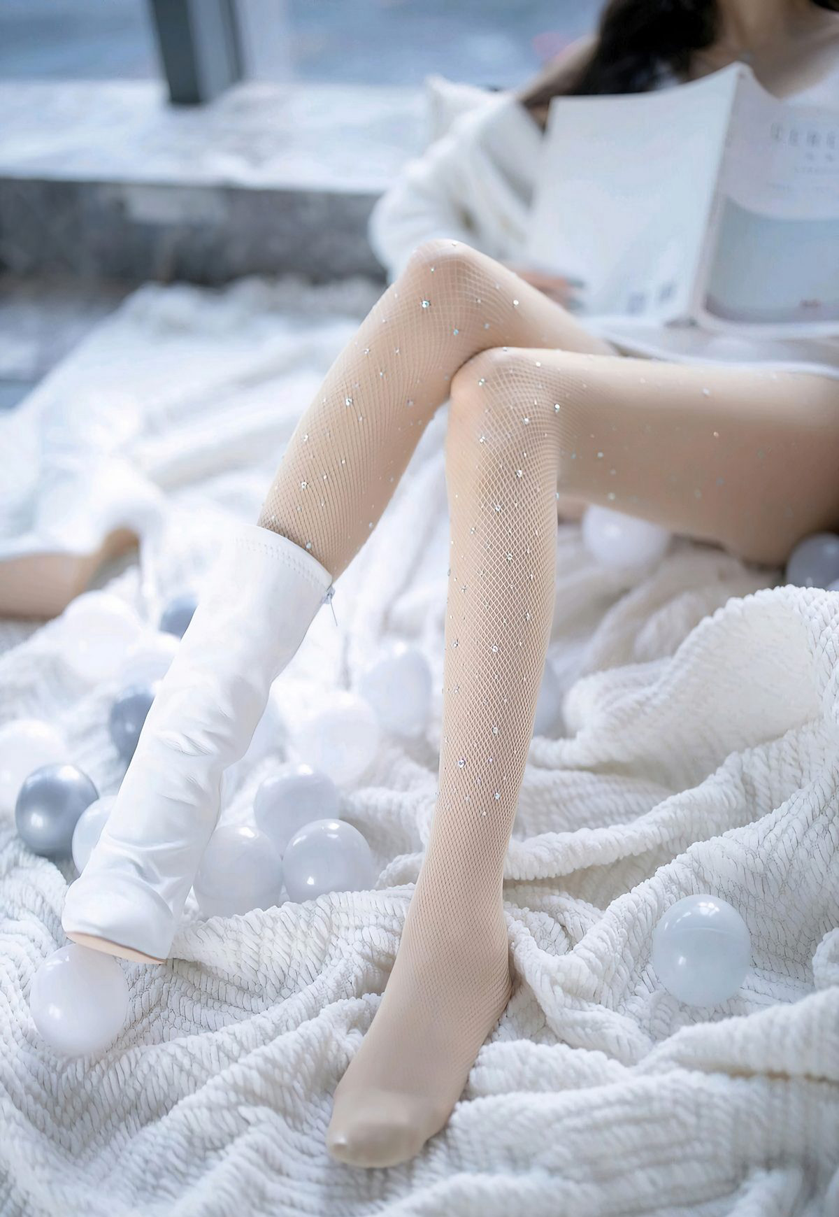 杨晨晨sugar极品大圆臀丁字裤诱惑撅臀姿势性感白丝美腿