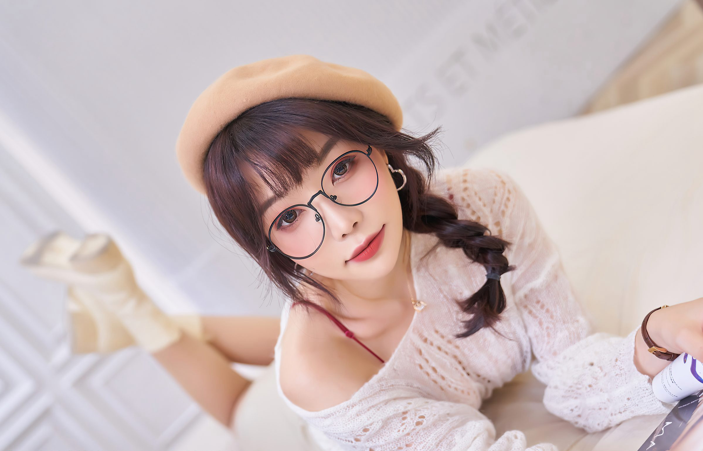 芝芝Booty极品美腿肉丝袜玉足性感大胸2021最新图集