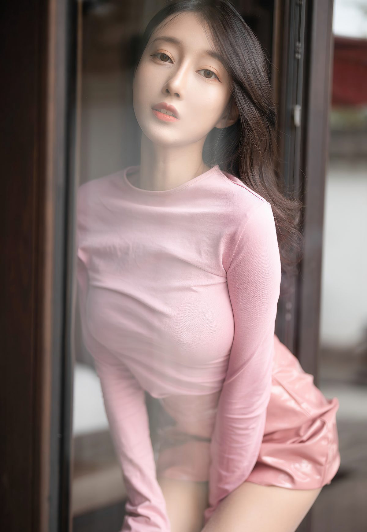 尤蜜荟2021玥儿玥超高颜值极品大胸肉丝袜美腿床上风骚写真