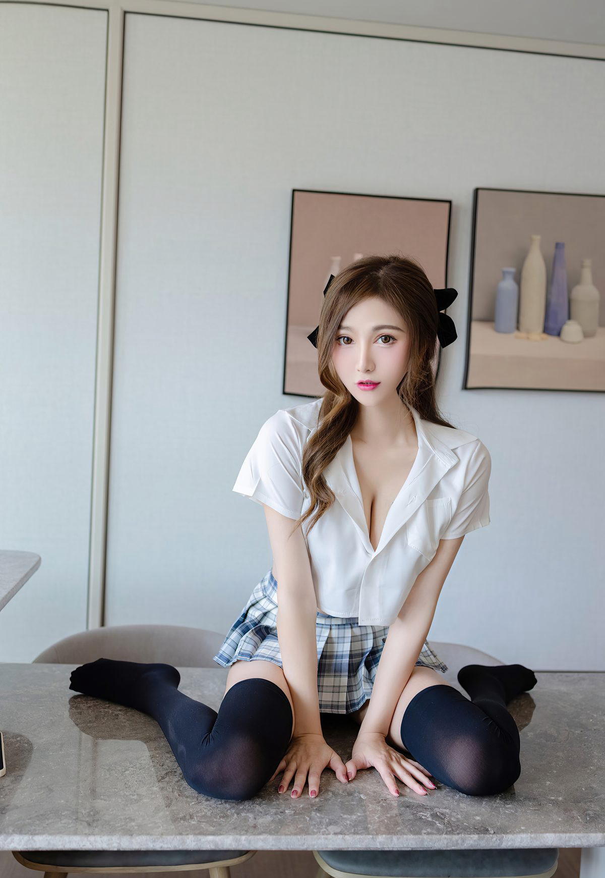 爱蜜社女神Lavinia肉肉性感内衣极品大胸白嫩皮肤写真