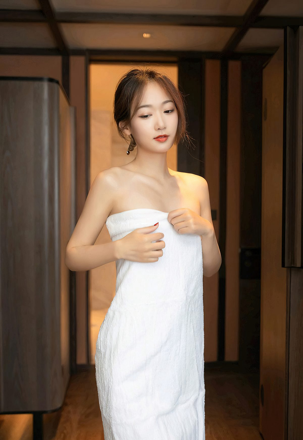 唐安琪极品白嫩裸背浴室脱肉丝袜撅臀丁字裤诱惑