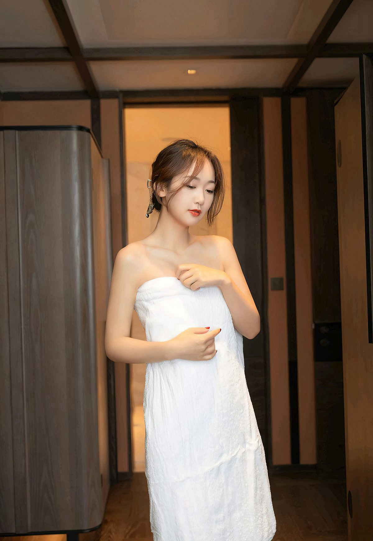 唐安琪极品白嫩裸背浴室脱肉丝袜撅臀丁字裤诱惑