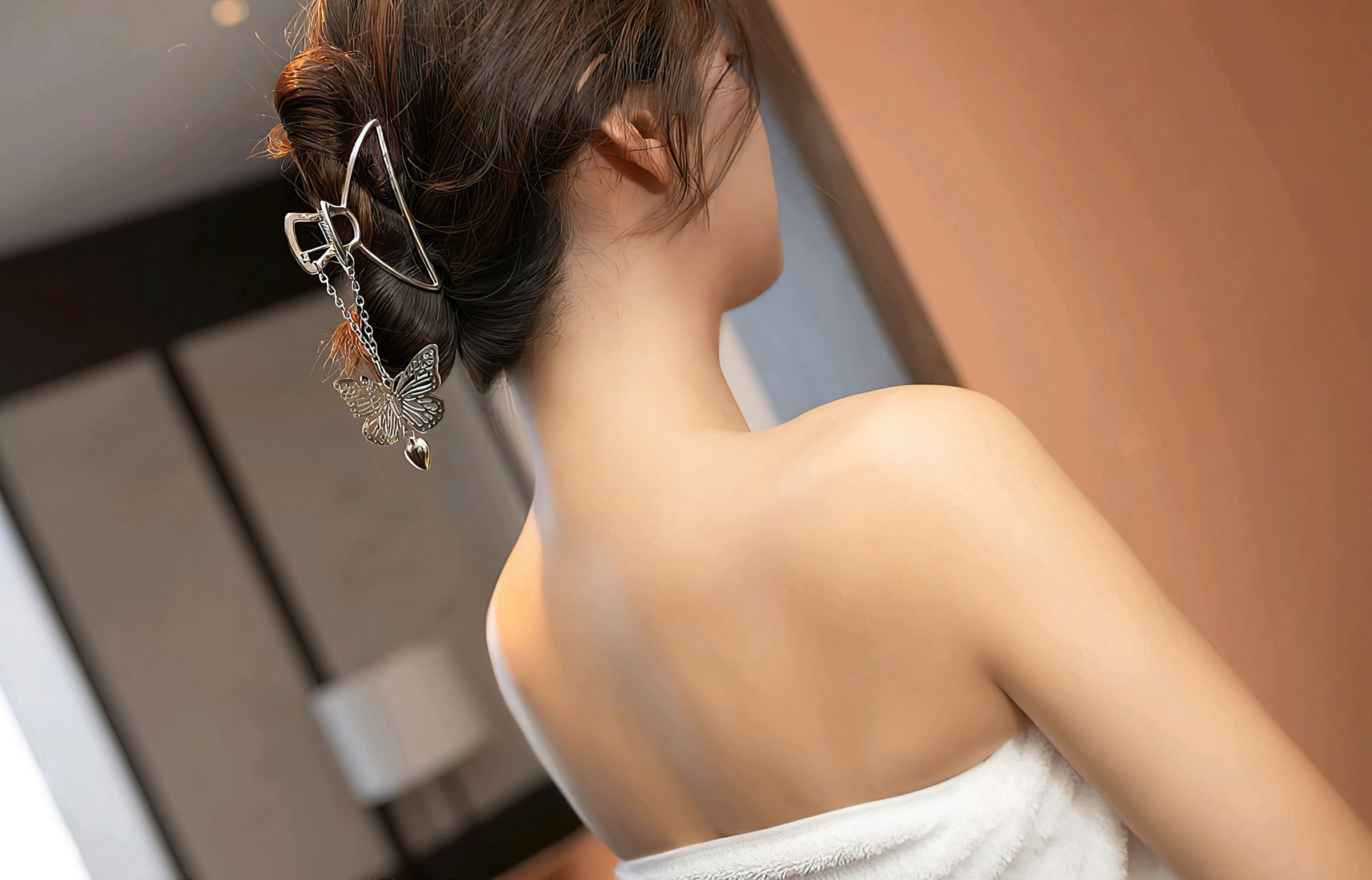 唐安琪极品白嫩裸背浴室脱肉丝袜撅臀丁字裤诱惑