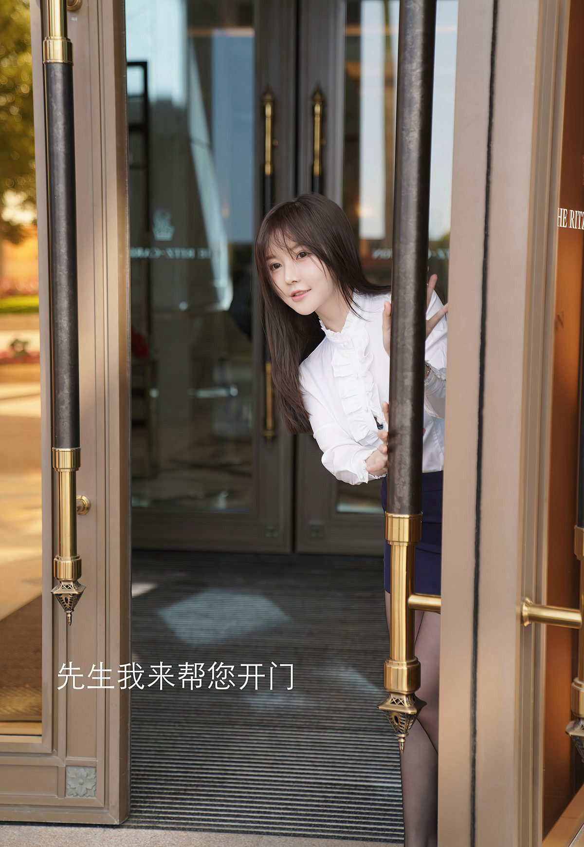 糯美子剧情系列性感白领秘书黑丝高跟裸胸美女2021