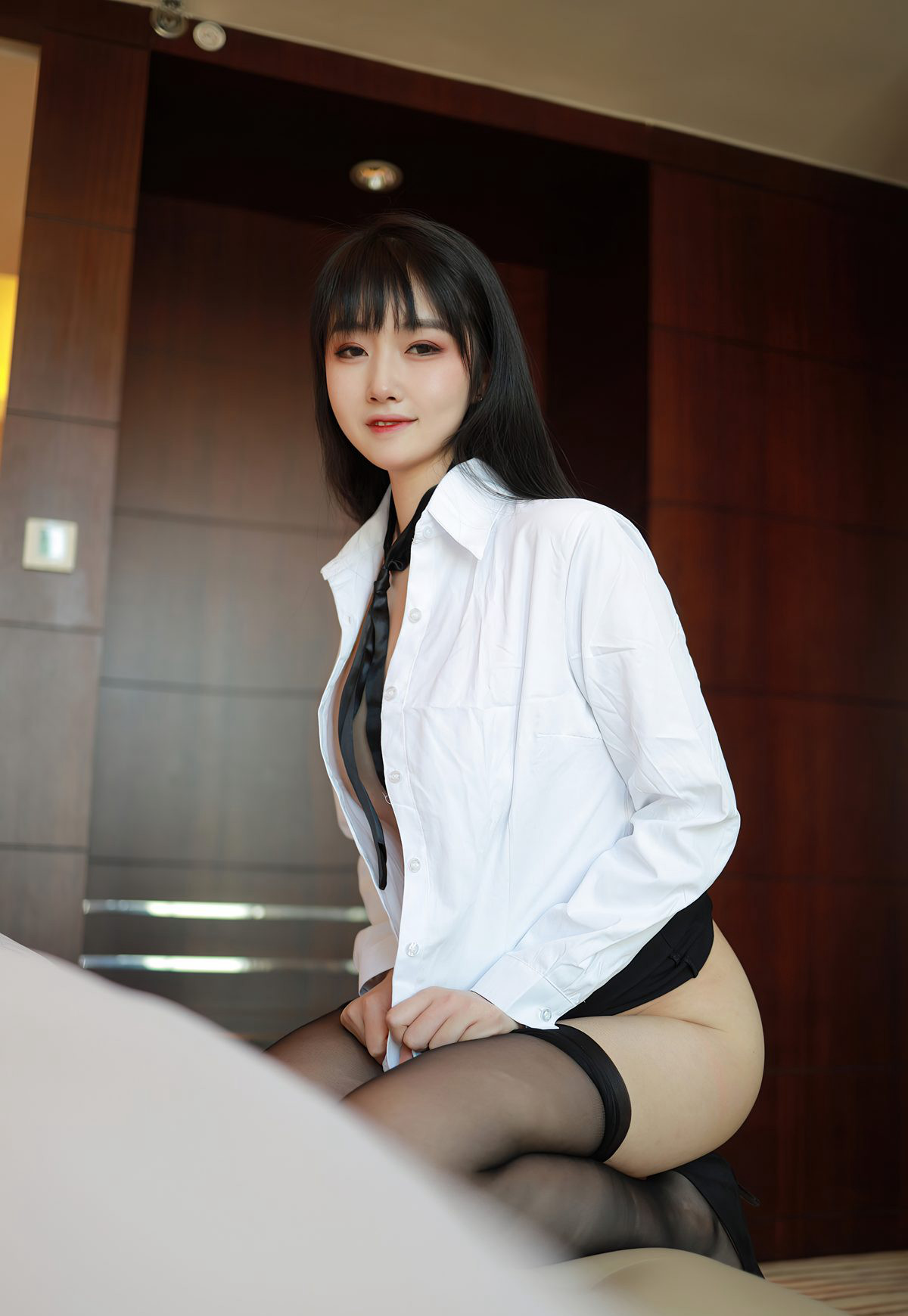 锅包又2021黑丝制服诱惑高跟制服极品美腿