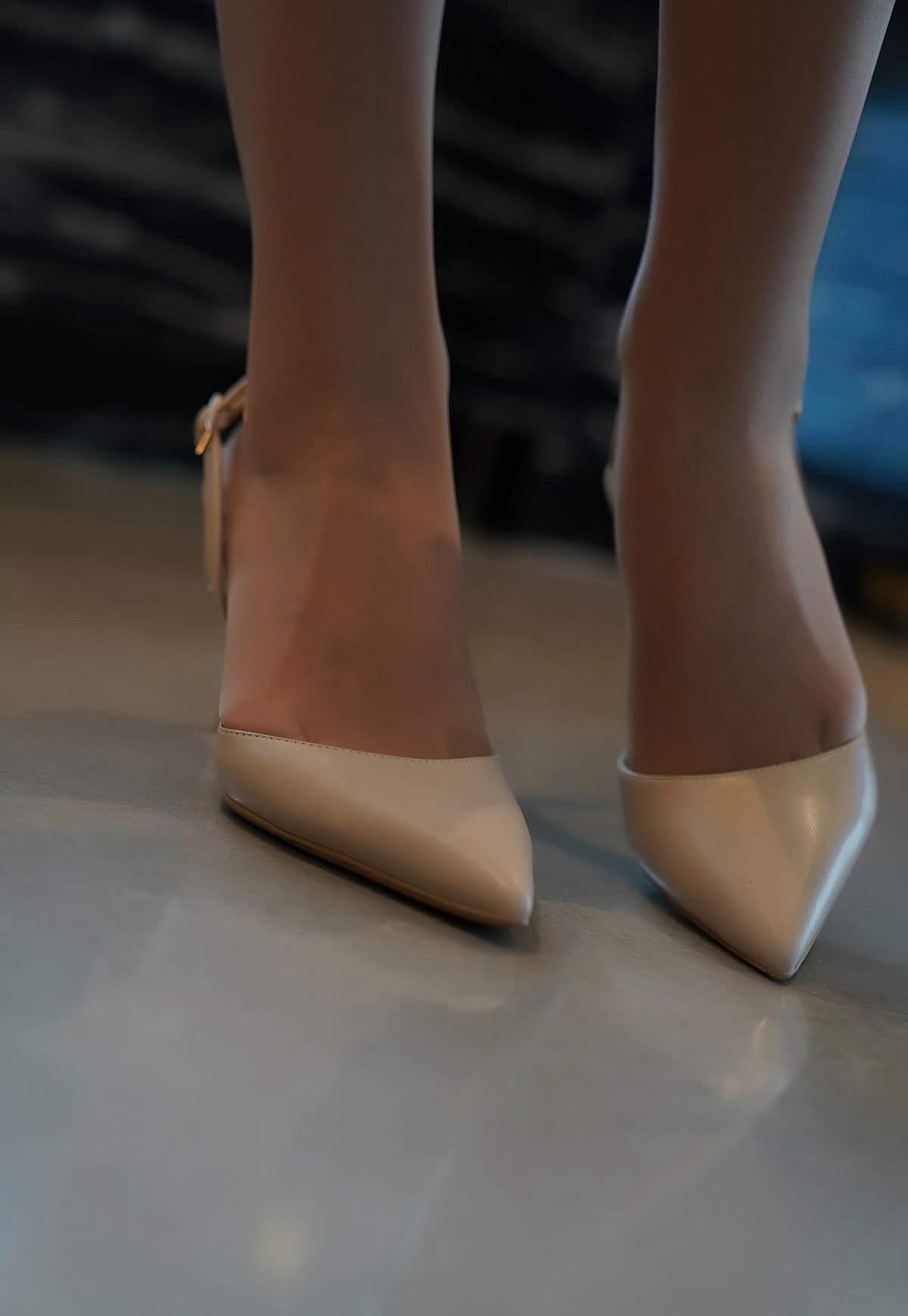 绝色美女仓井优香肉丝袜高跟性感制服风骚美臀高跟写真