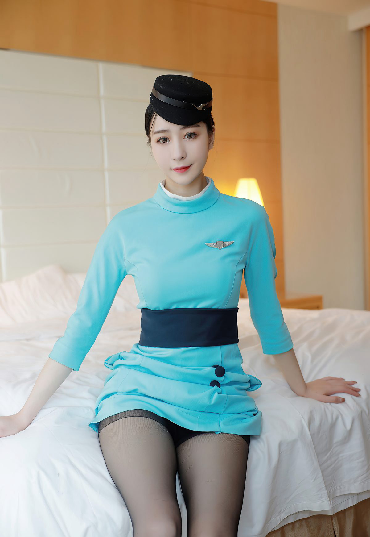 性感空姐黑丝袜美腿高跟制服诱惑风骚姿势