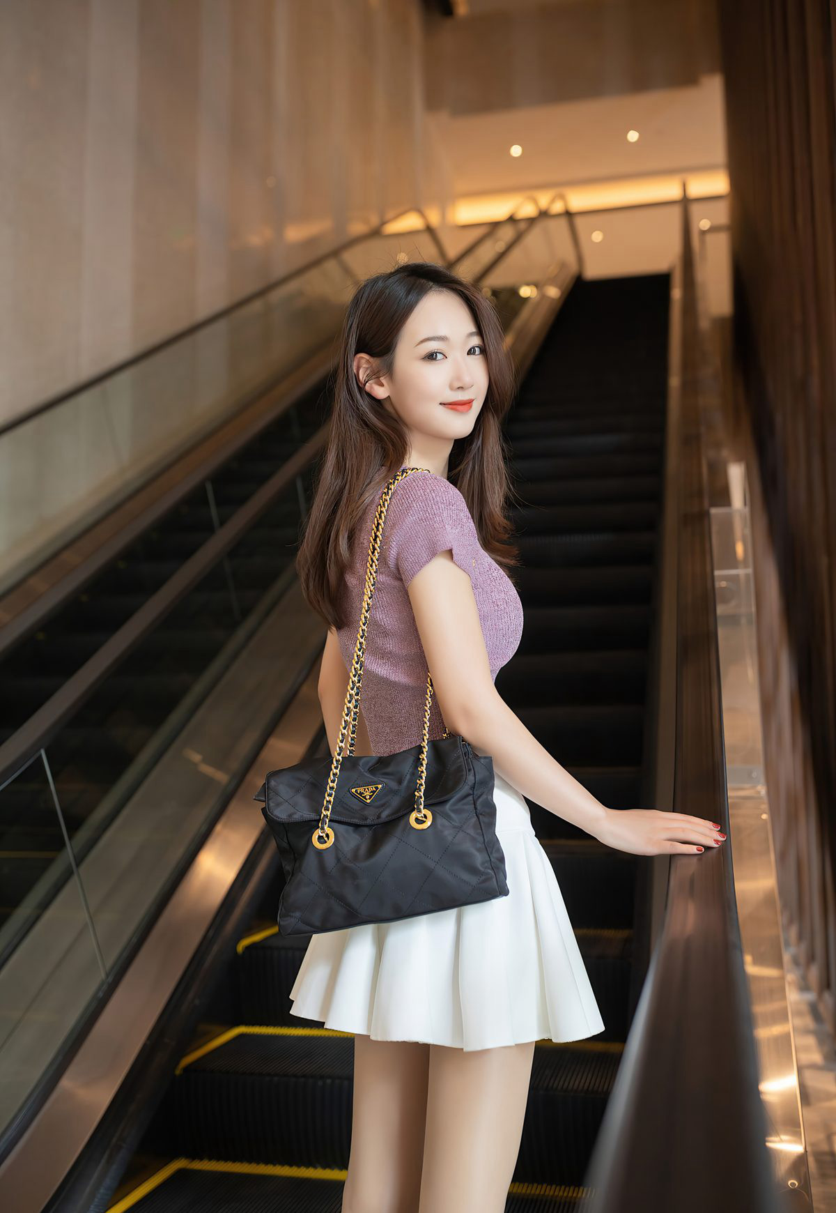 性感极品美腿嫩模唐安琪诱惑剧酒店脱肉丝袜