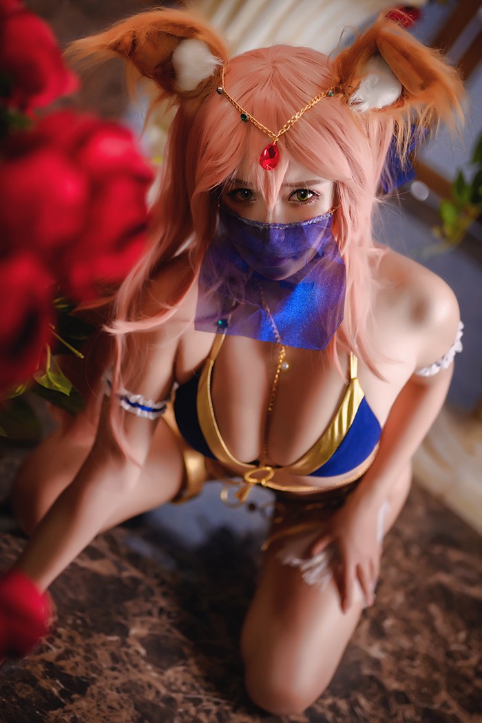 极品狐妖抱走莫子傲人美乳夺你魂