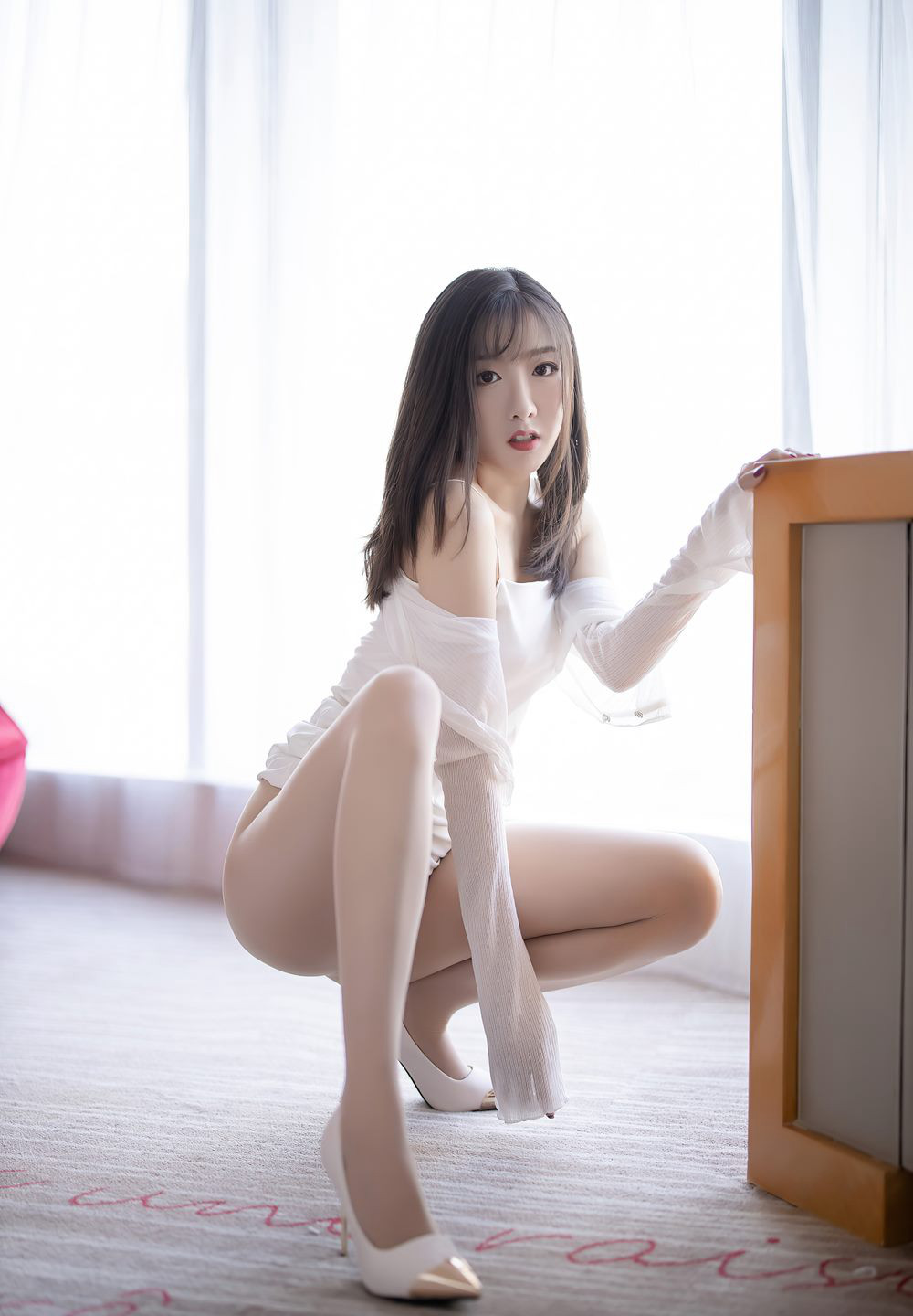 蜜桃酱性感极品长腿肉丝袜高跟高清图足控福利