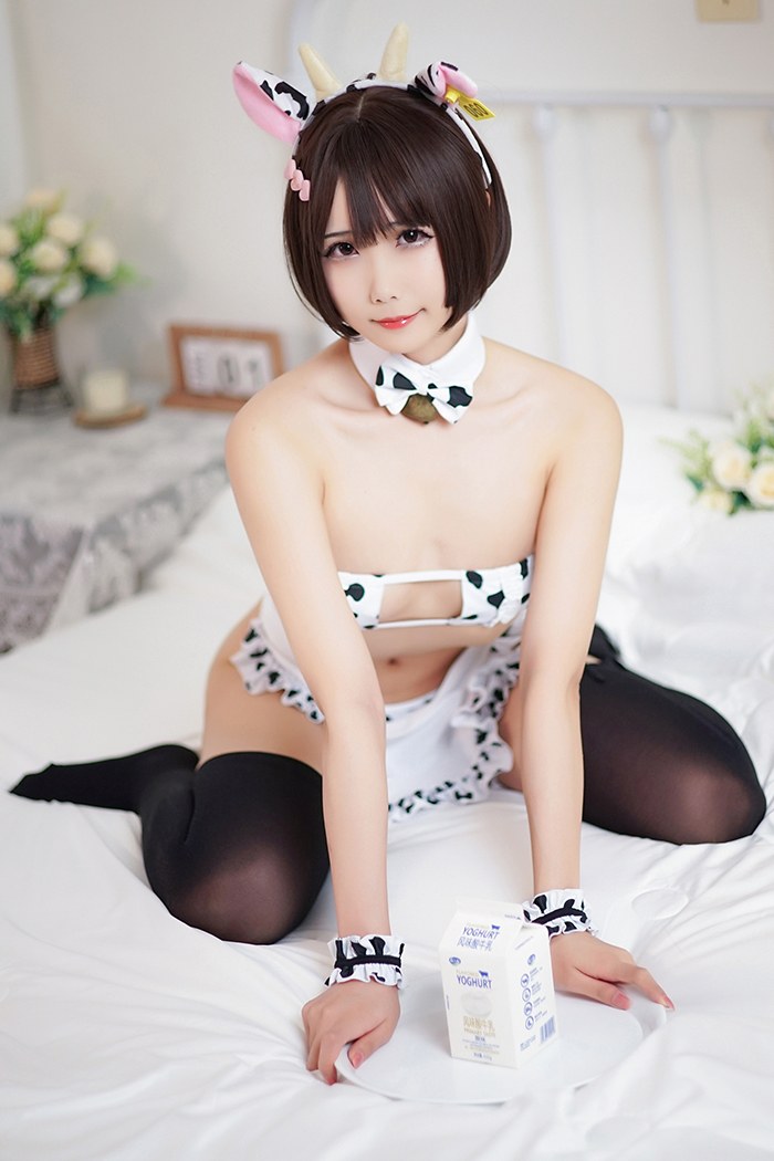 奶牛女仆晓美嫣羞涩微乳奶香四溢