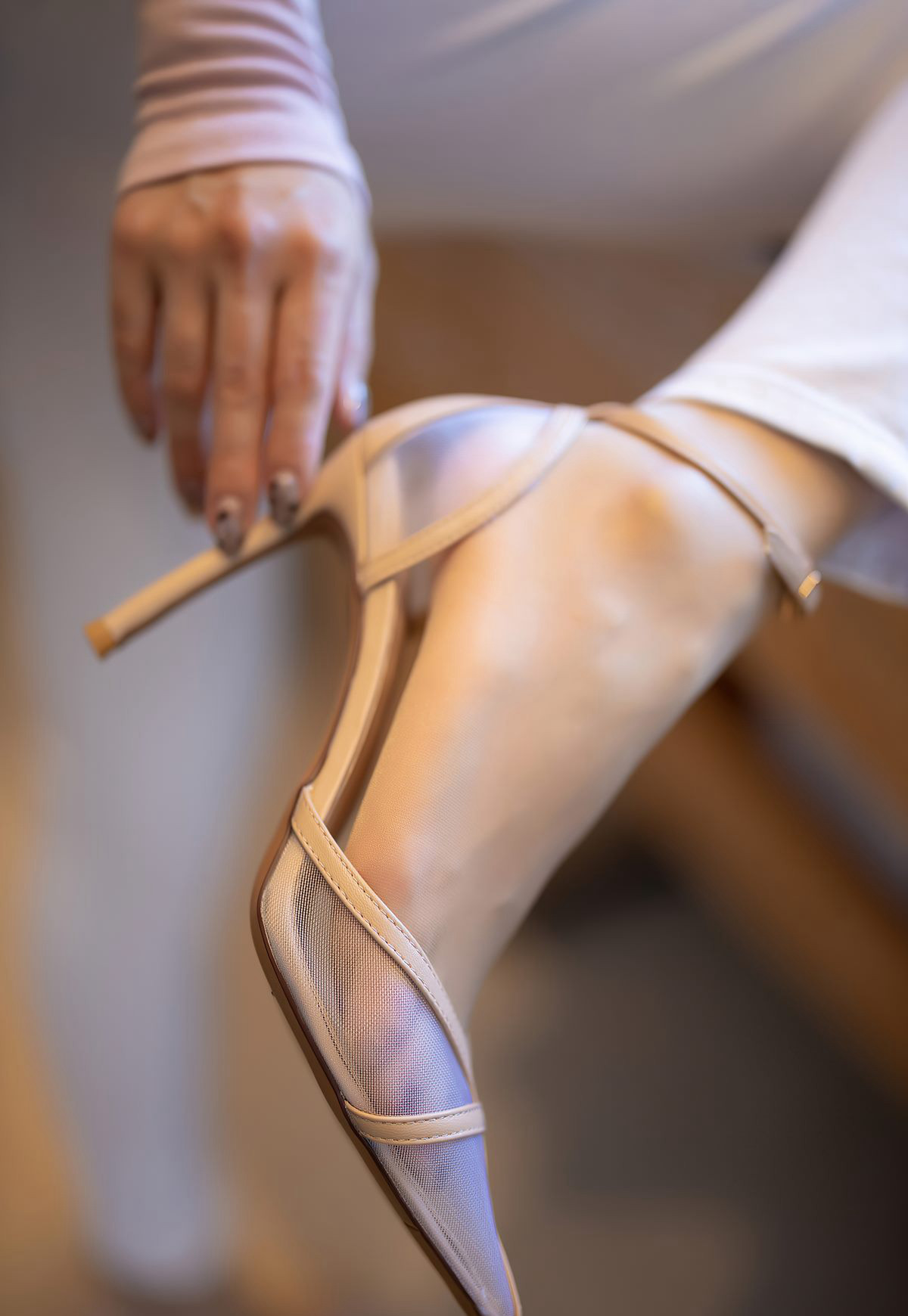 徐安安高翘臀姿势紧身美臀诱惑肉丝袜高跟丰满大胸