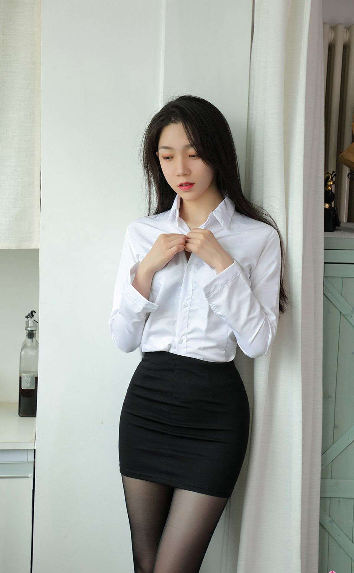 性感尤物小桃子诱惑黑丝袜脱丝袜风骚全过程