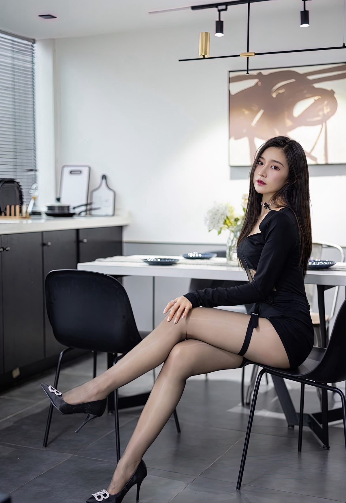 爱蜜社美女套图最新2021性感大胸超高清美女图片