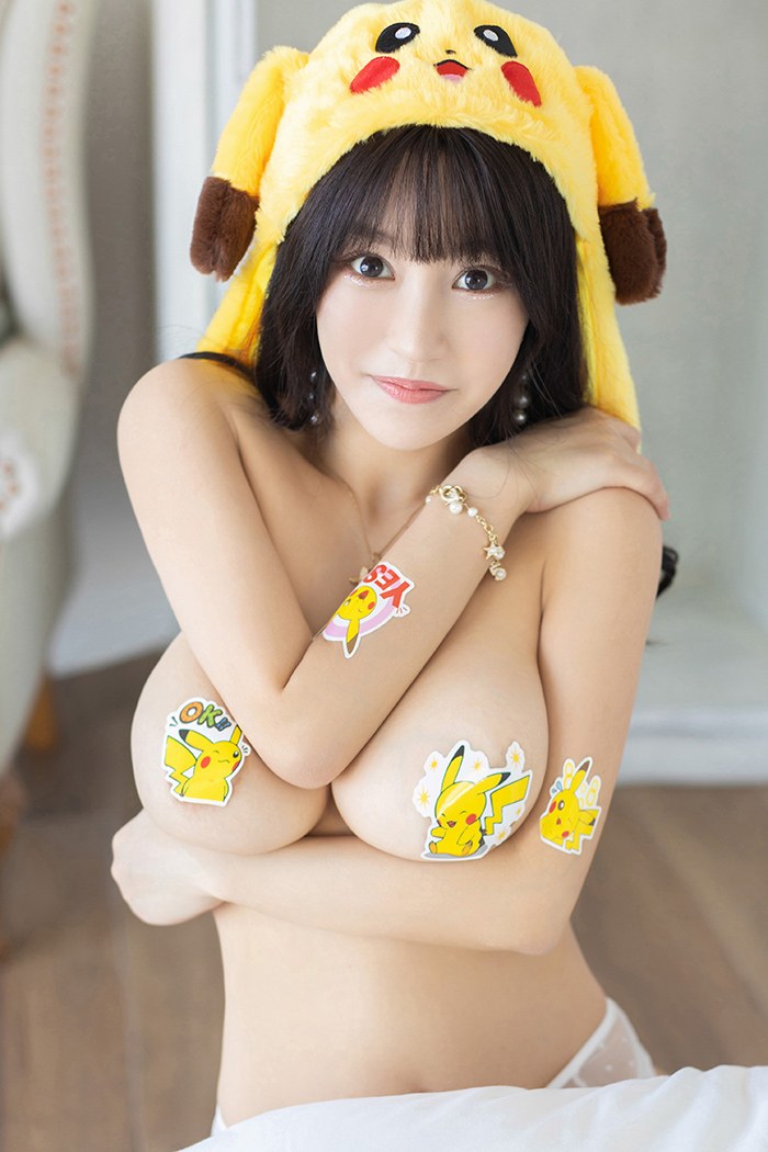 激萌皮卡丘朱可儿童颜巨乳可爱性感
