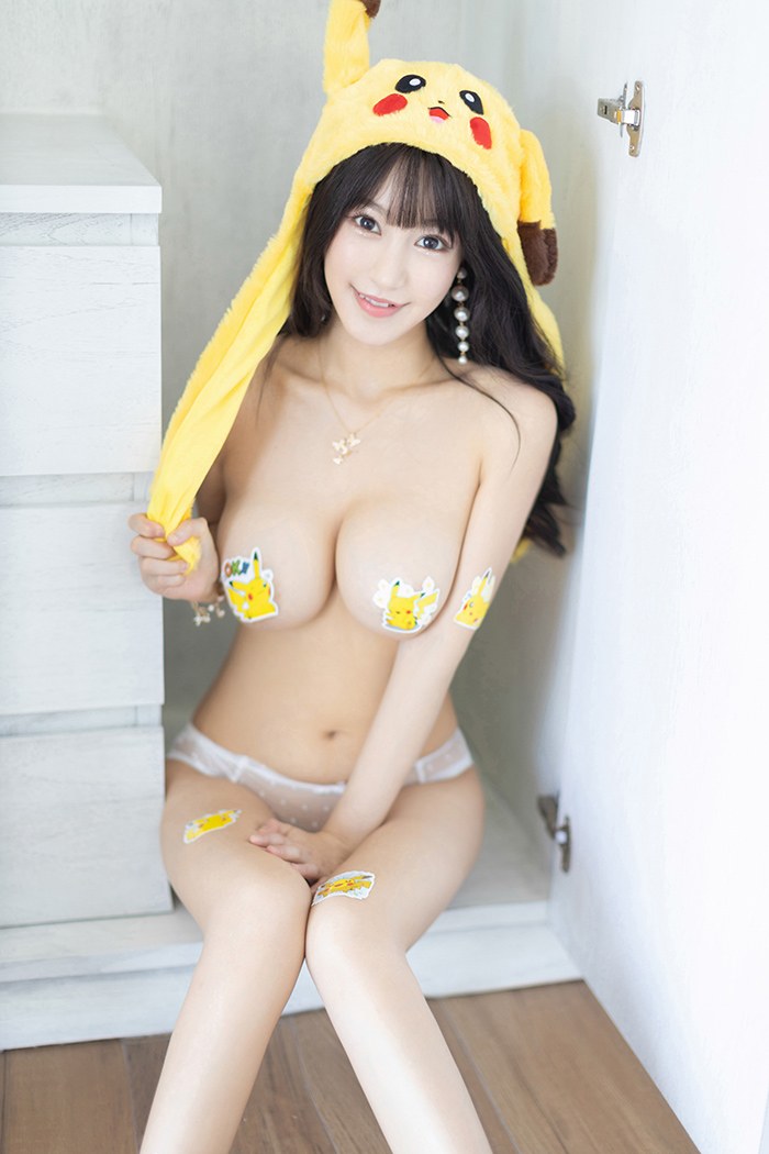 激萌皮卡丘朱可儿童颜巨乳可爱性感