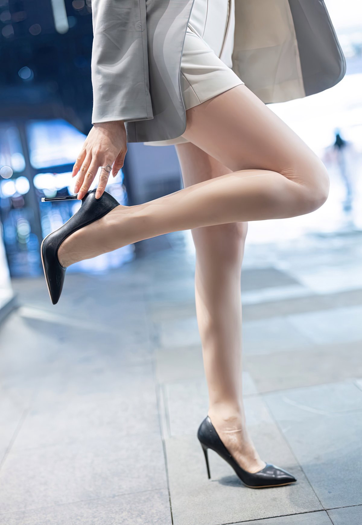 丝袜美腿美女少妇性感制服肉丝袜高跟极品内衣性感骚妇