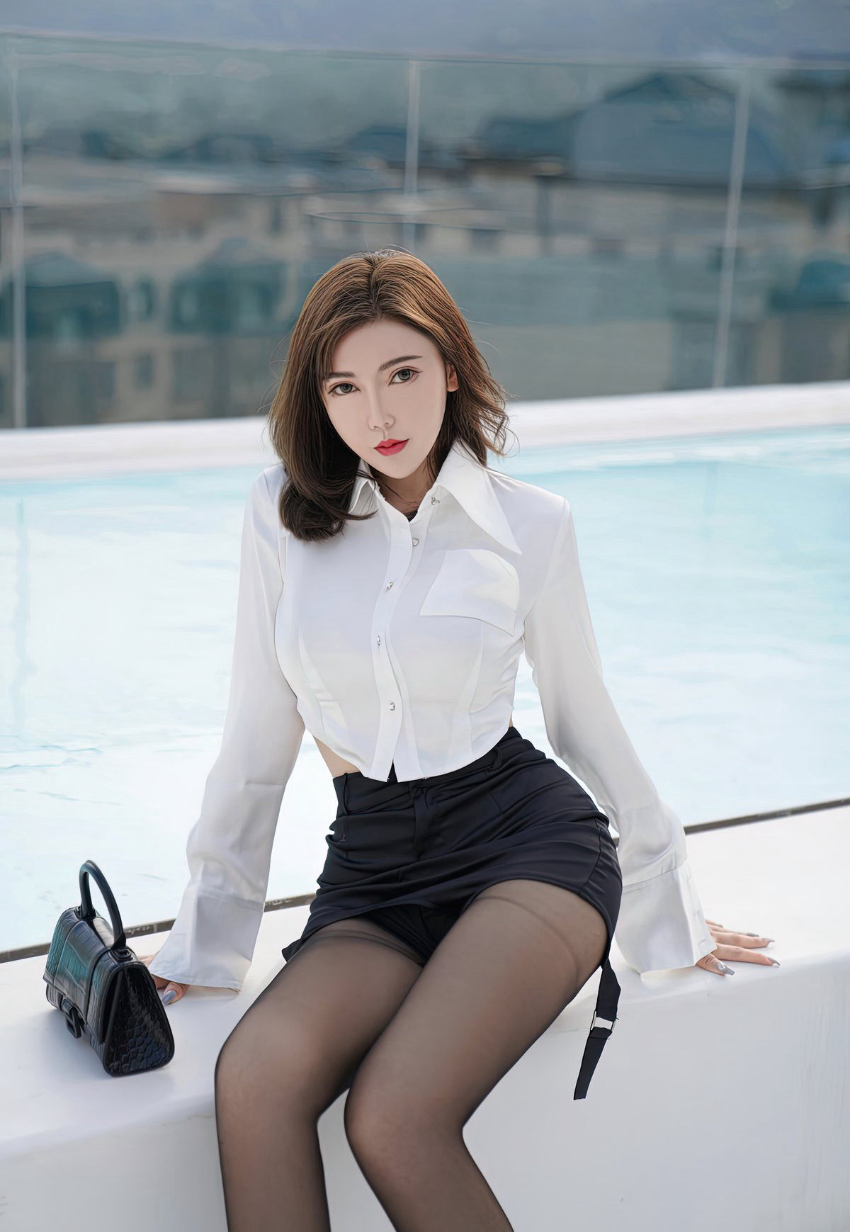 丰满美少妇萌汉药极品黑丝无内高跟美腿制服诱惑