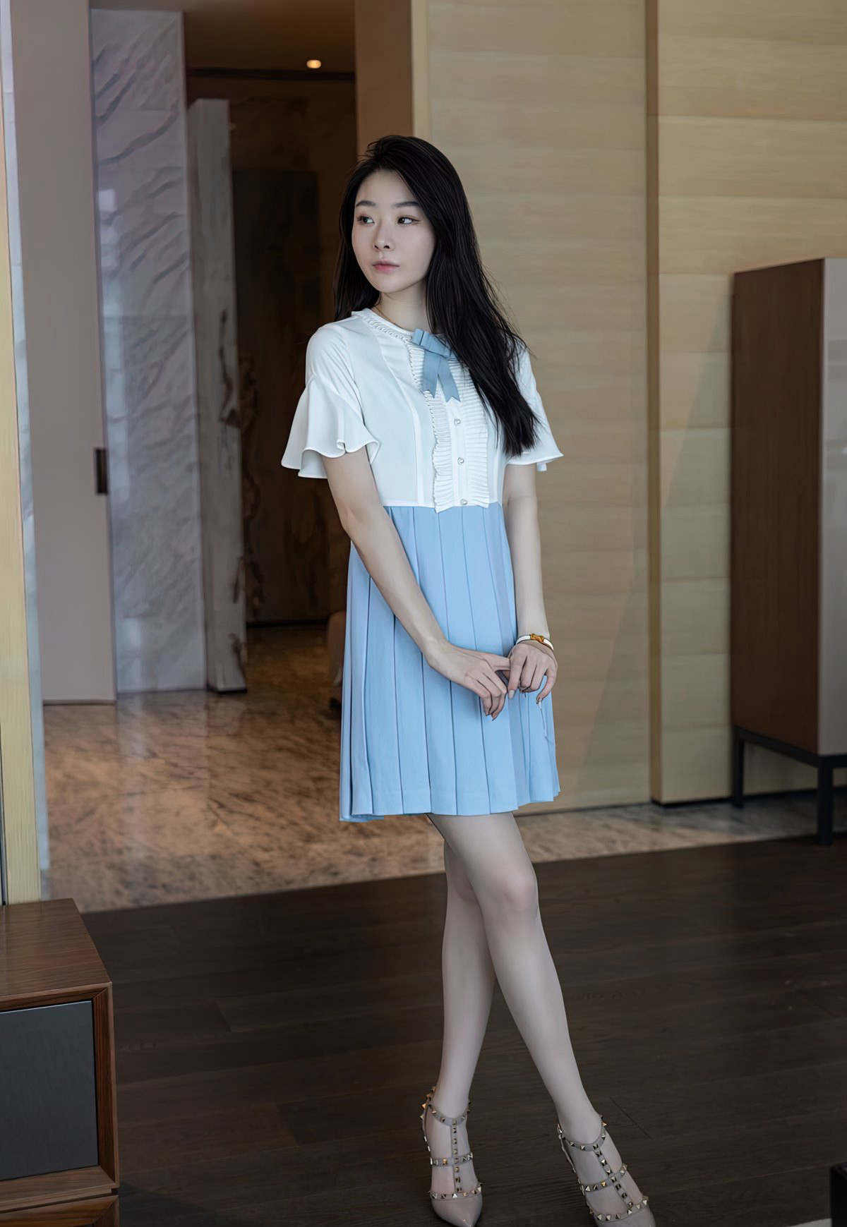 爱蜜社性感牛仔裤美女逗逗诱惑肉丝玉足极品高翘臀紧身裤