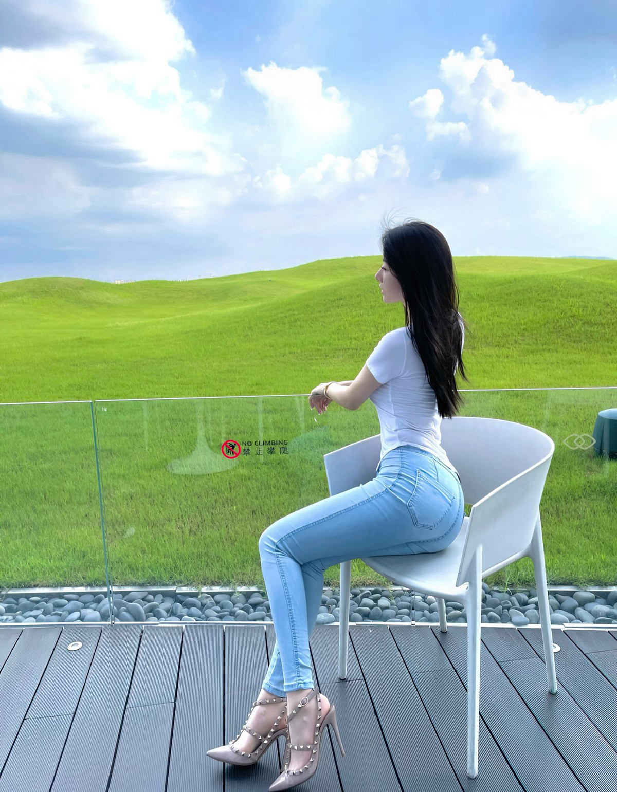 爱蜜社性感牛仔裤美女逗逗诱惑肉丝玉足极品高翘臀紧身裤