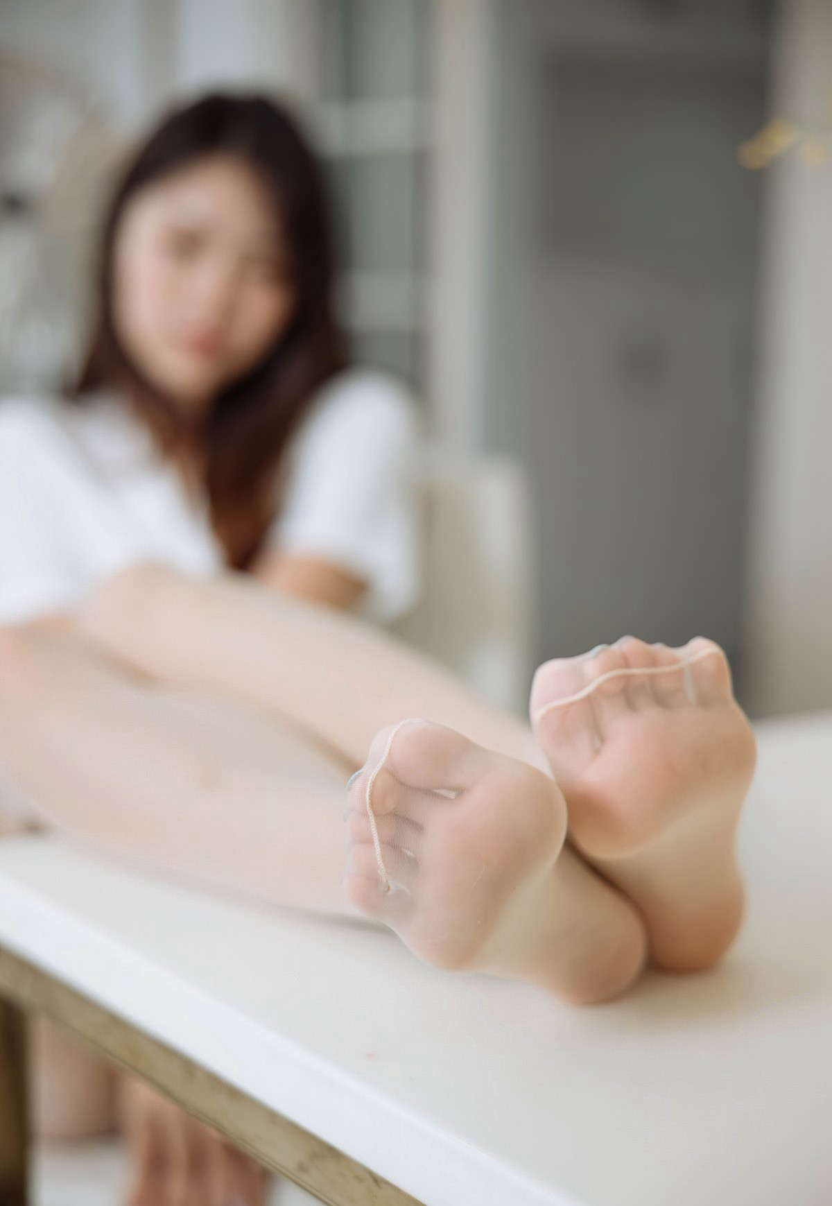 可乐Vicky丰满白嫩大腿性感肉丝玉足高跟性感丝袜无内