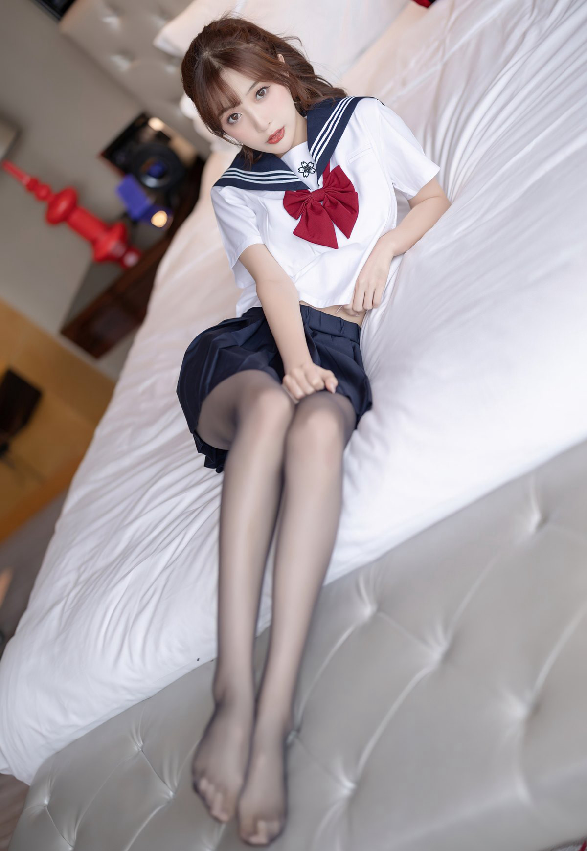 林星阑黑丝足控诱惑开档黑丝袜性感学生装极品玉足美腿